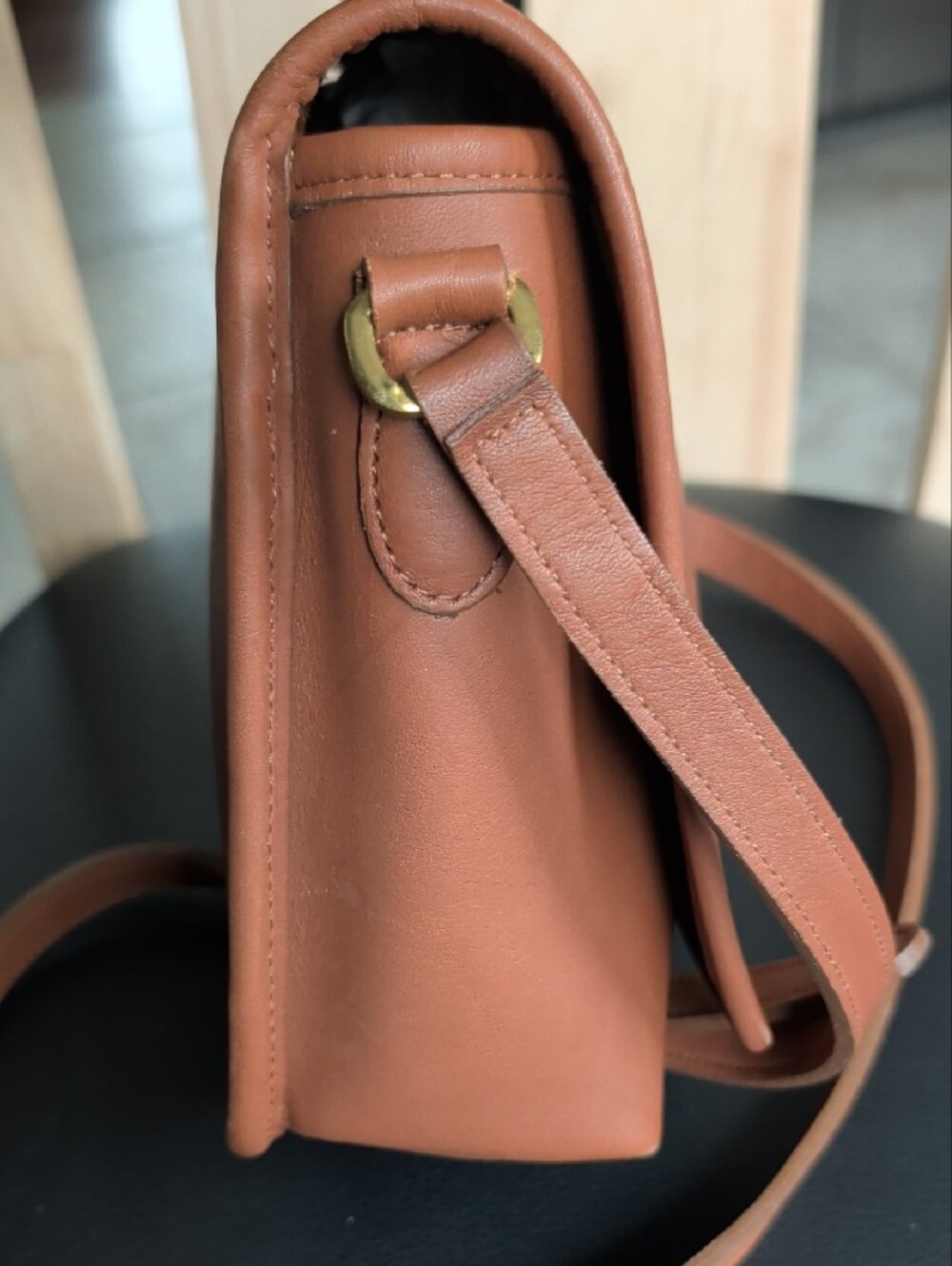 Vintage Coach Companion Flap Crossbody (KOC-9076) GUC - Picture 3 of 10